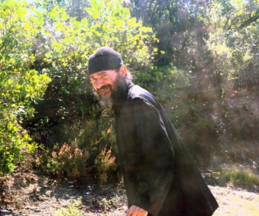 Γέροντας Ευθύμιος Αγιορείτης: ” Η Ελλάδα και θα σωθεί και σύντομα θα σταθεί ξανά στα πόδια της “