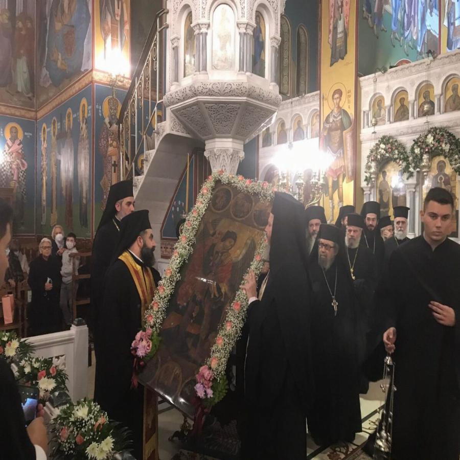 Εκκλησία και λαός υποδέχτηκαν τον θαυματουργό Ταξιάρχη