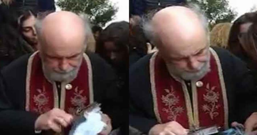 Μέγα θαύμα στην Εκκλησία Λυκαβηττού: Σταύρωσε τη μπλούζα και το παιδί θεραπεύτηκε