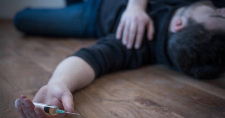 Το σπαρακτικό μήνυμα ενός διασώστη του ΕΚΑΒ: «Βασιλάκη σήκω να δεις αυτή τη μάνα»