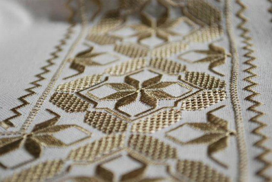 Μαρία η «Κουτσοχέρω» από τη Λευκάδα επινόησε το Καρσάνικο Κέντημα: Είχε αναπηρία και στα δύο χέρια