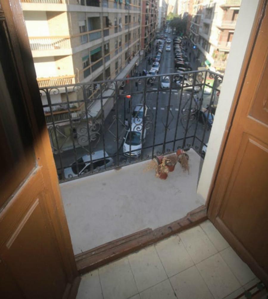 Κοπέλα στη Θεσσαλονίκη μετέτρεψε το μικρό και άδειο μπαλκόνι της, σε έναν υπέροχο χώρο