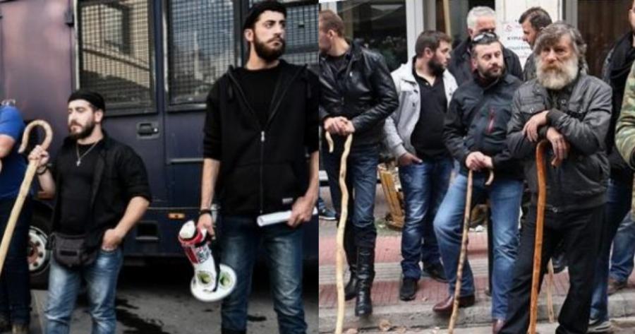 Κρητικοί αγρότες τραγούδησαν τον Εθνικό Ύμνο έξω από τη Βουλή