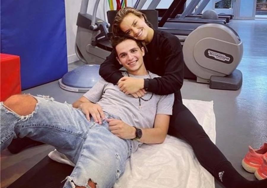 Μαρία Σάκκαρη – Κωνσταντίνος Μητσοτάκης: Η πρώτη τους κοινή φωτογραφία αγκαλιά