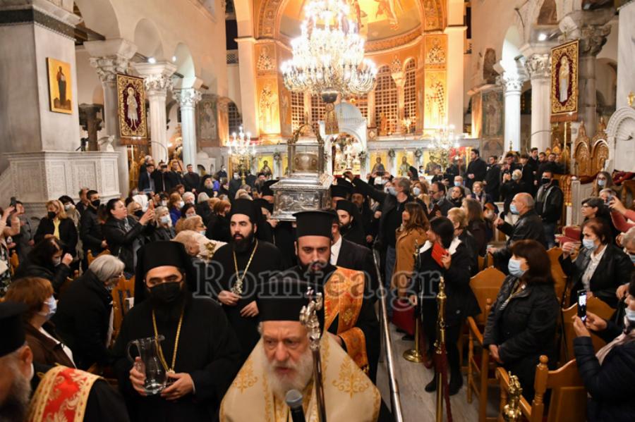 Το μύρο του Αγίου Δημητρίου «πλημμύρισε» τη Θεσσαλονίκη