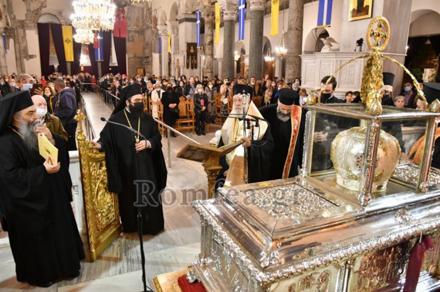 Το μύρο του Αγίου Δημητρίου «πλημμύρισε» τη Θεσσαλονίκη