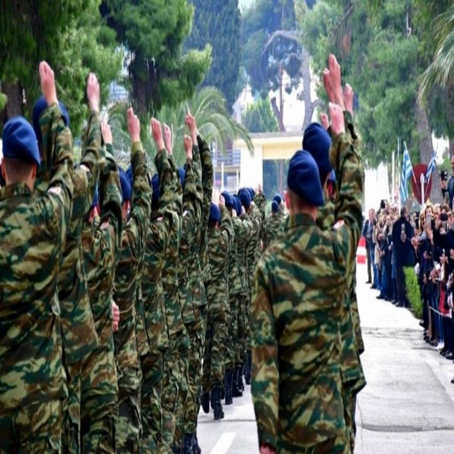 Γράμμα μόνης μαμάς: «Γιατί ρε φίλε να σου στείλω το παιδί μου να υπηρετήσει την πατρίδα; Ποια πατρίδα;»