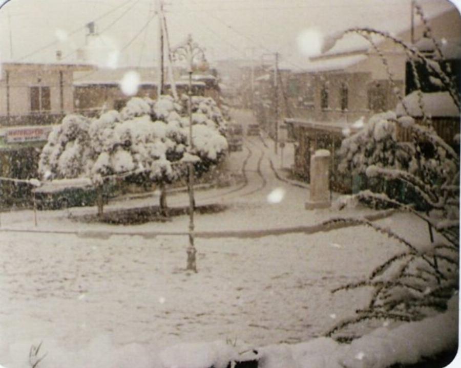 Ο παγωμένος Μάρτιος της Ελλάδας: Όταν η Ελλάδα μπήκε στο ψυγείο για 15 μέρες, μέσα από σπάνιες φωτογραφίες