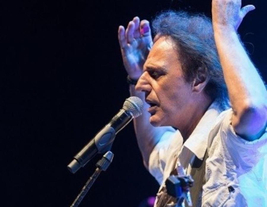 Βασίλης Παπακωνσταντίνου: Ο κεραυνοβόλος έρωτας με την Ελένη Ράντου, η μάχη με την κατάθλιψη το απωθημένο και ο θάνατος