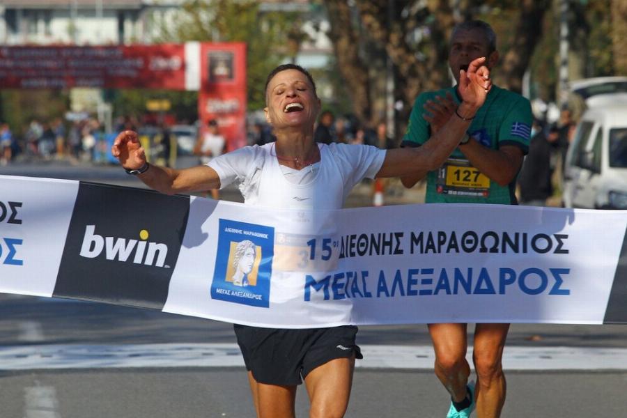 «Οι γιατροί μου έλεγαν ότι θα ζήσω μέχρι 3 μήνες» – Όλοι μιλούν για τη δύναμη της Σόνιας Τσεκίνη