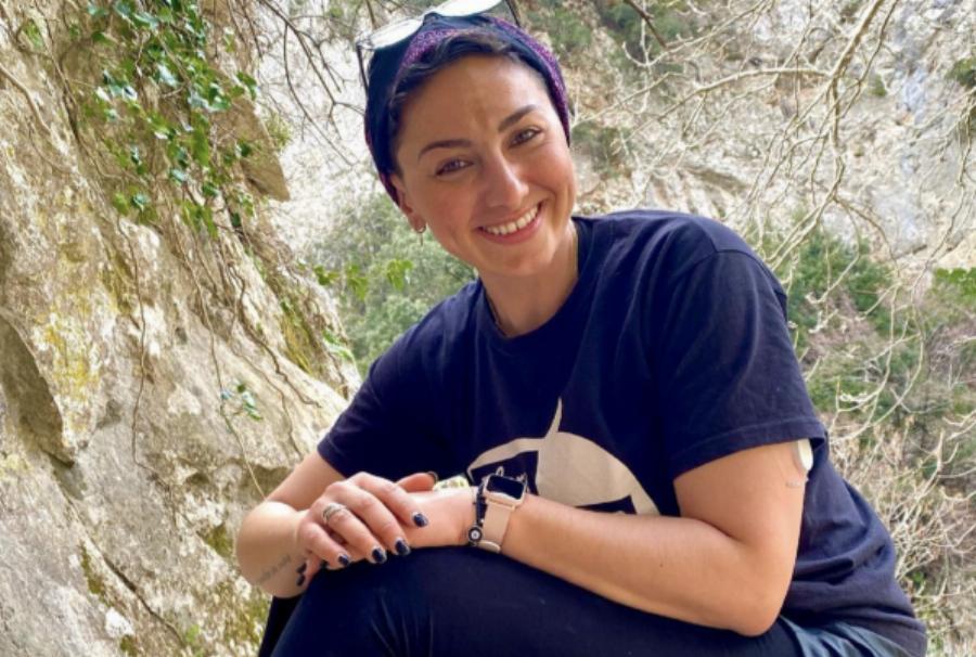 Συγκλονίζει η Ρεγγίνα Μακέδου για τη μάχη της με τη λευχαιμία – «Έκλαψα, πόνεσα κι είπα ότι θα πεθάνω»