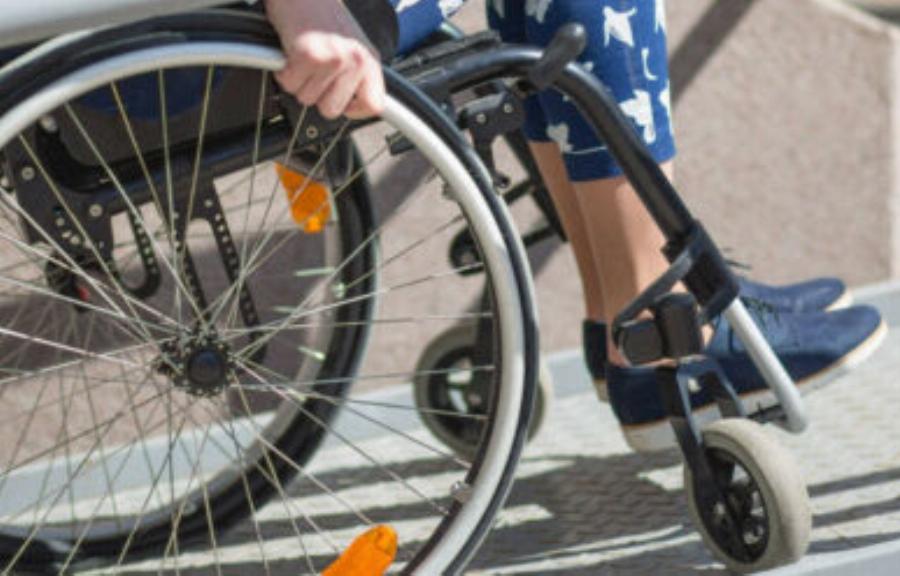 Τέλος στην ταλαιπωρία χιλιάδων αναπήρων που χρειαζόταν να περνούν ξανά και ξανά από ΚΕΠΑ