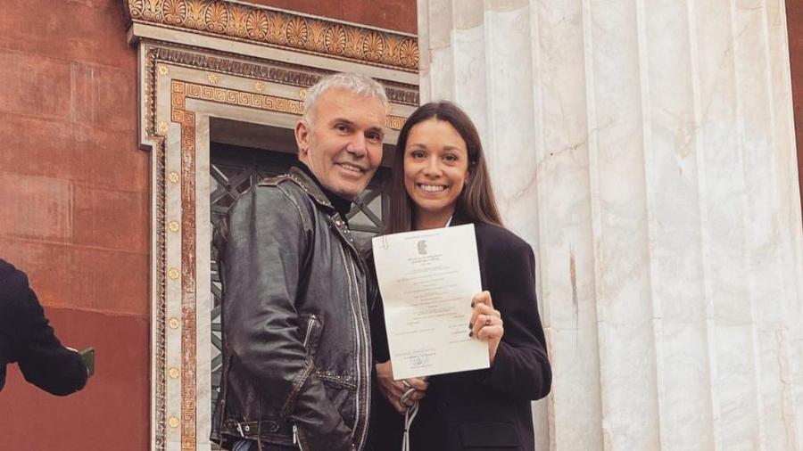 Περήφανος πατέρας ο Στέλιος Ρόκκος: Βρέθηκε με την πρώην σύζυγο του στην ορκωμοσία της κόρης τους