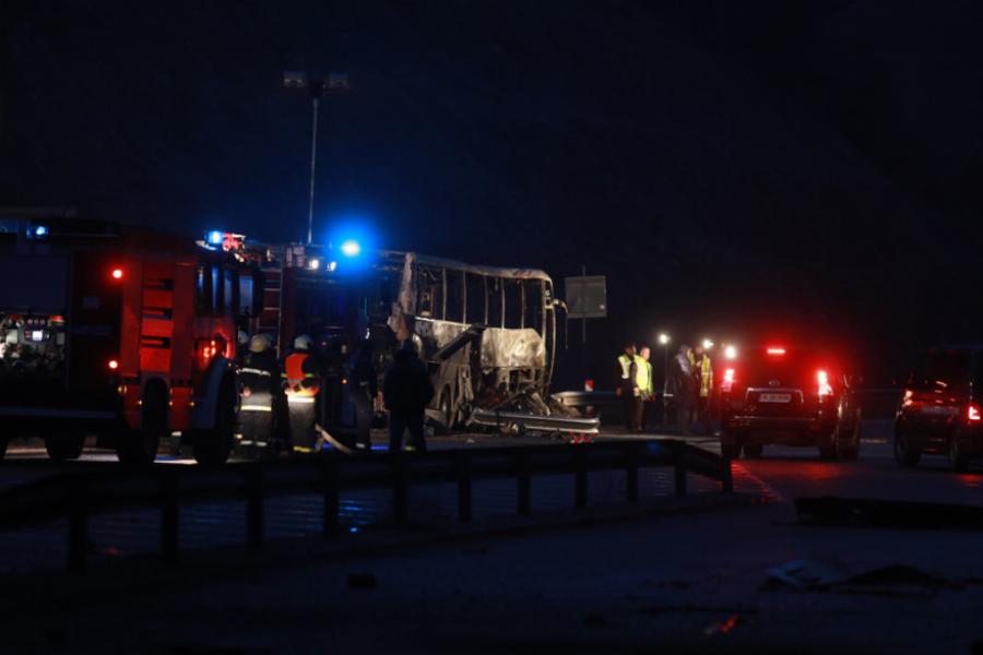 Τραγωδία στην Βουλγαρία: 45 άνθρωποι νεκροί σε φωτιά σε λεωφορείο – Τουλάχιστον 12 ήταν παιδιά