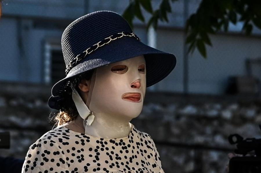 «Πλέον μπορώ να κυκλοφορήσω έξω με τη μάσκα γιατί ο κόσμος θα με πλησιάσει με αγάπη, με θαυμασμό», Ιωάννα Παλιοσπύρου