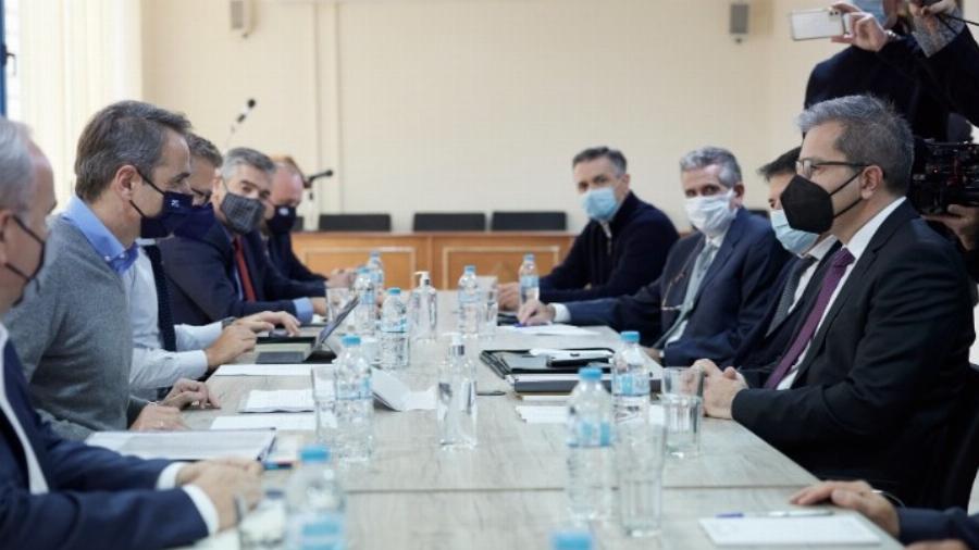 Κυριάκος Μητσοτάκης: «Aκούστε τις ιστορίες όσων βρέθηκαν στην εντατική ανεμβολίαστοι και είδαν τον χάρο κατάματα»