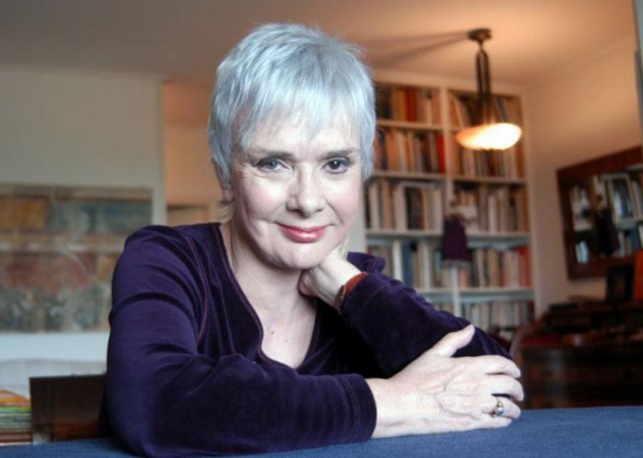 Ξένια Καλογεροπούλου: «Έτρεχα κι αγόραζα βρακιά και σώβρακα μόλις κάναμε μία επιτυχία με τον Γιάννη Φέρτη»