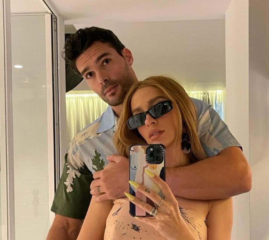 Το σπίτι – όνειρο, οι τεράστιες τζαμαρίες στο σαλόνι και ο κήπος που μοιάζει παραμυθένιος