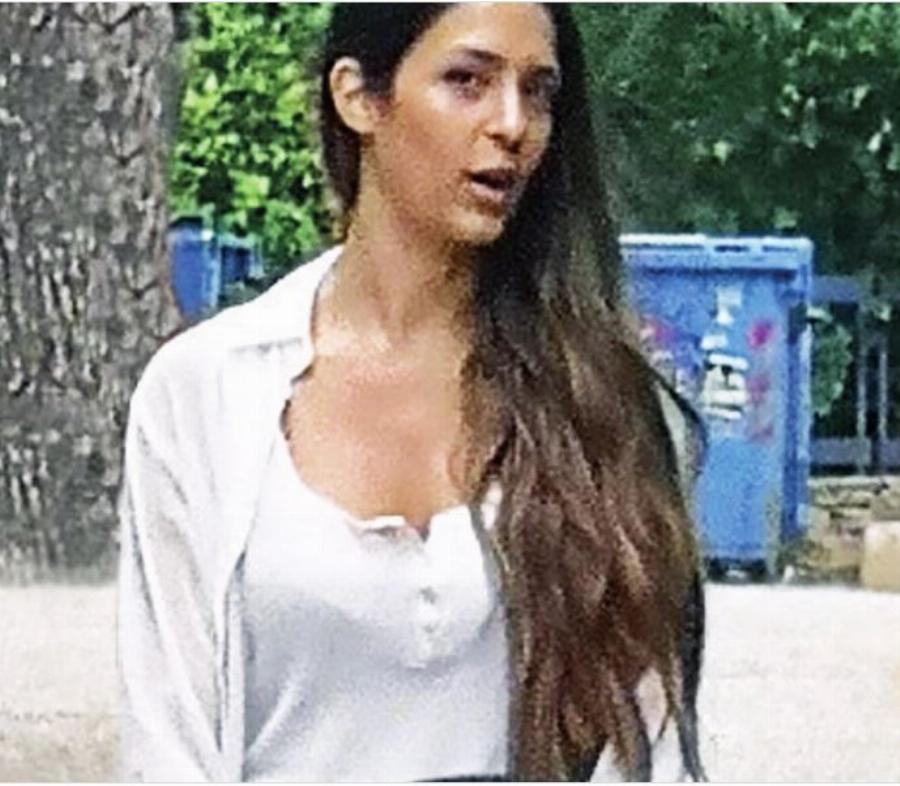 Άκης Πετρετζίκης και Παπαμιχαήλ βόλτα στην Αθήνα: Τρυφερά στιγμιότυπα με το μωρό