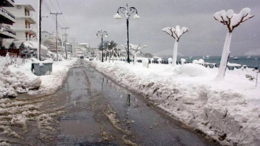 Τα μερομήνια δείχνουν Χριστούγεννα με «χιόνια στο καμπαναριό» – Οι περιοχές που θα ασπρίσουν φέτος