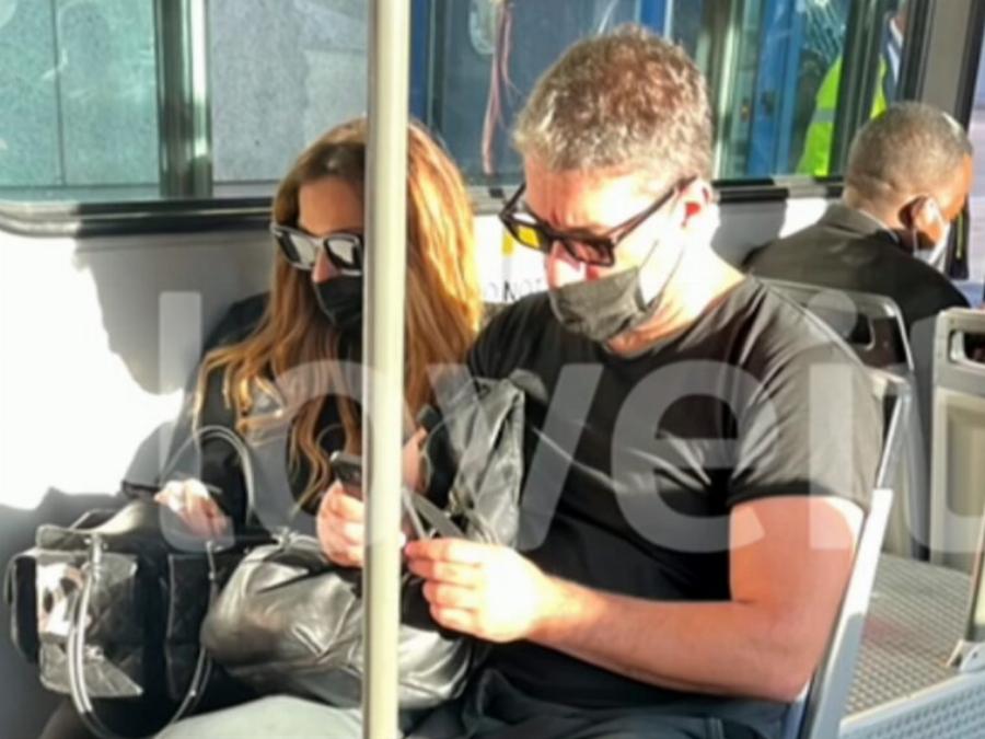 Δέσποινα Βανδή – Βασίλης Μπισμπίκης: Η πρώτη επίσημη κοινή εμφάνιση του ζευγαριού είναι γεγονός