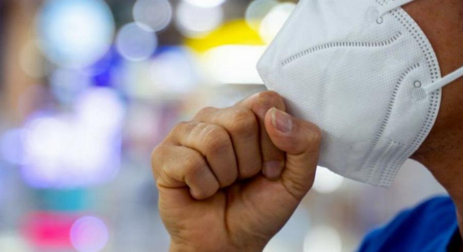 Μάσκα ΚΝ – 95: Στα ύψη οι τιμές εώς και 5 ευρώ – Εξαντλούνται από τα φαρμακεία