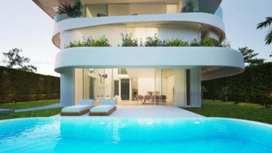 Συγκρότημα κατοικιών στη Γλυφάδα: Έχει πισίνα σε κάθε μπαλκόνι και τα διαμερίσματα μοιάζουν με μικρές βίλες