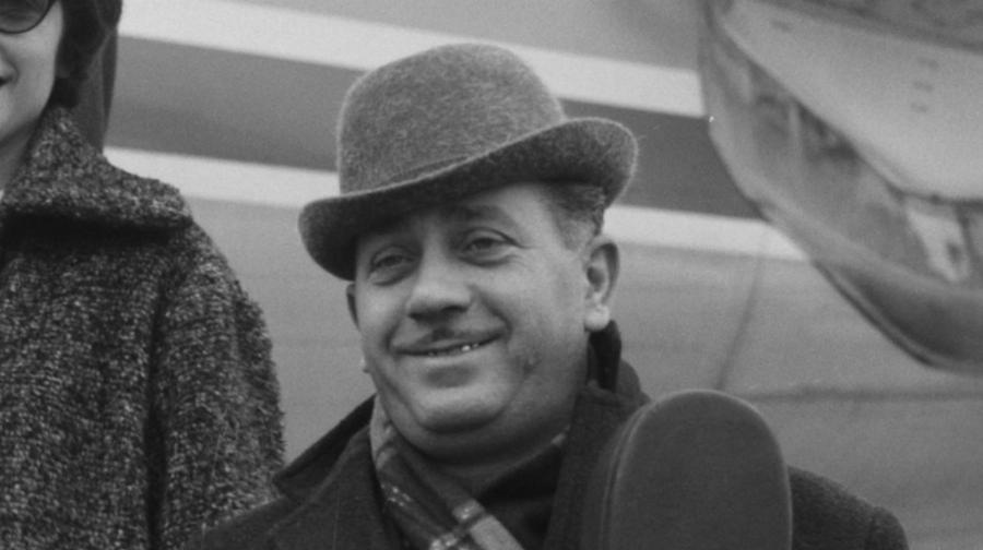 Γιώργος Ζαμπέτας: Ο δεξιοτέχνης του μπουζουκιού, η σχέση του με 15χρονη, η φυλάκιση, η πατρική σχέση με τον Μητροπάνο και η παρακμή