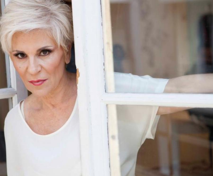 Χρύσα Ρώπα: Η υιοθεσία, ο χωρισμός με τον Θανάση Λάλα, ο νεαρός γιος της, το εγγόνι της, η ανεργία και ο καρκίνος