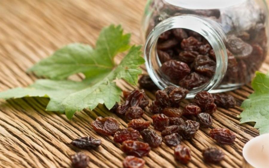 Κορινθιακή Σταφίδα: Χαρακτηρίζεται ως ο «Μαύρος Χρυσός» της Ελλάδας – Ποιες είναι οι παθήσεις που εξοντώνει