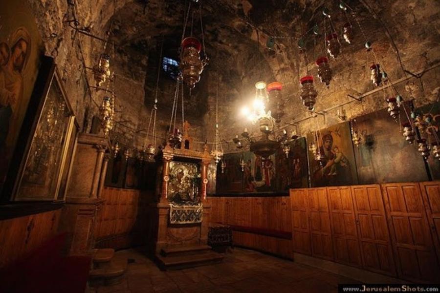 Τάφος Της Παναγίας: Τα 49 σκαλιά για τον τάφο – Η θαυματουργή εικόνα της Παναγίας Της Ιεροσολημήτισσας.