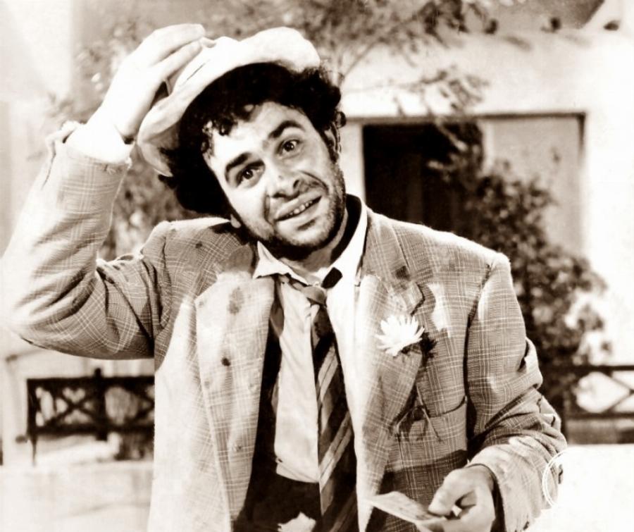 Χρόνης Εξαρχάκος: Το άγριο χτύπημα της μοίρας, ο καρκίνος και το μοναχικό τέλος του μεγάλου κωμικού ηθοποιού