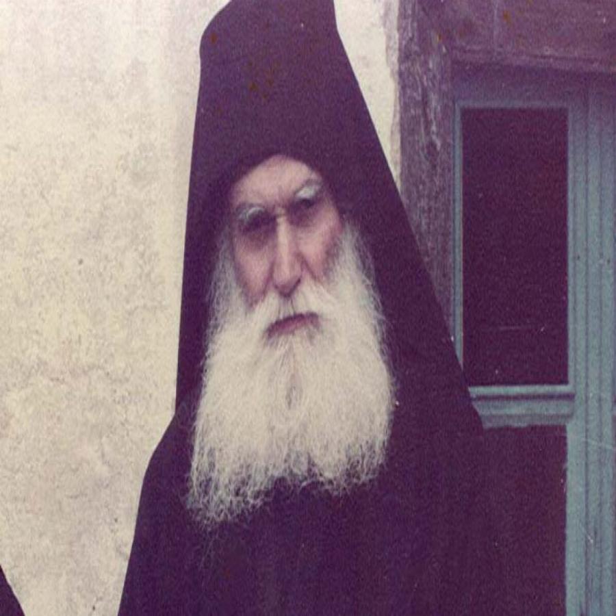 Ο Άγιος Εφραίμ Κατουνακιώτης με δάκρυα εξιστορεί πως φίλησε τον ίδιο τον Χριστό