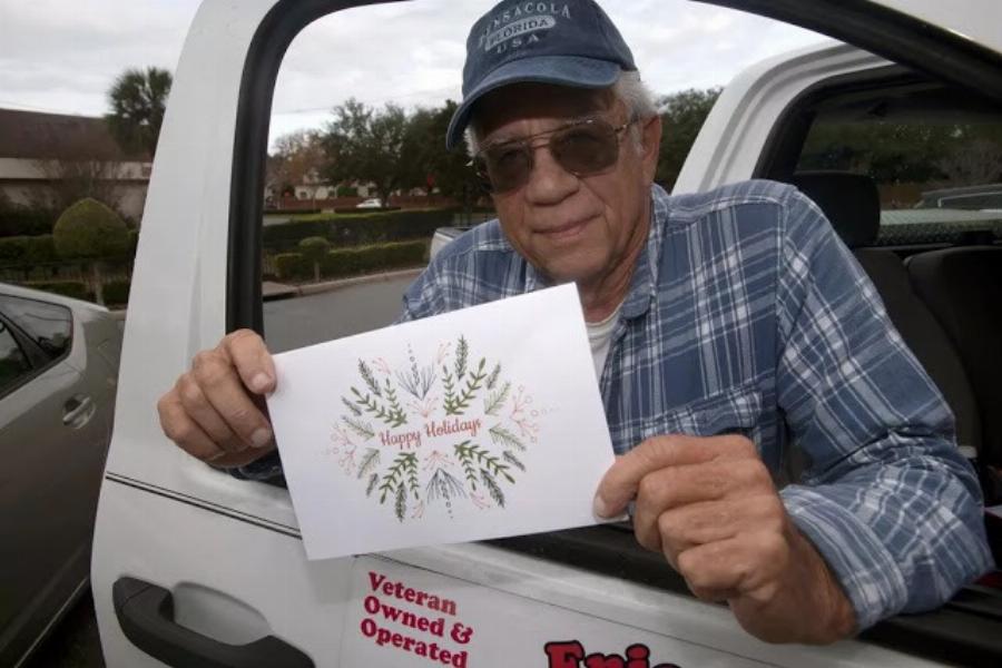 73χρονος άντρας πλήρωσε κρυφά τους ληγμένους λογαριασμούς για 36 οικογένειες για τα Χριστουγέννα