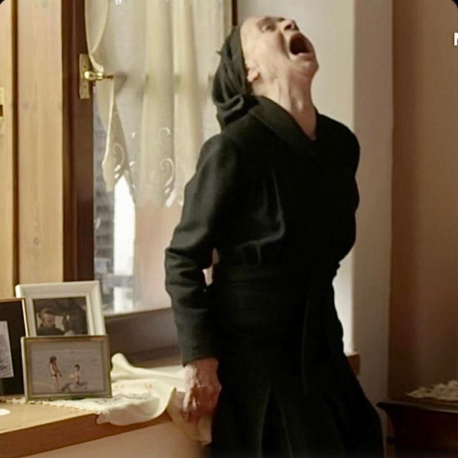 Το twitter «υποκλίνεται» στην Όλγα Δαμάνη: Όλο το επεισόδιο του «Σασμός» πανω της