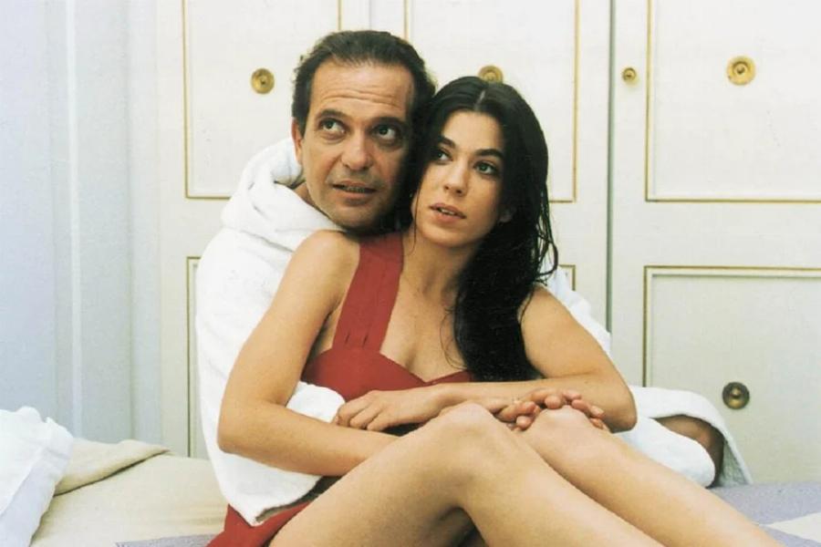 Μηνάς Χατζησάββας: Οι μοναδικοί ρόλοι, ο έρωτας της ζωής του και τα λόγια που προφήτευσαν τον θάνατό του