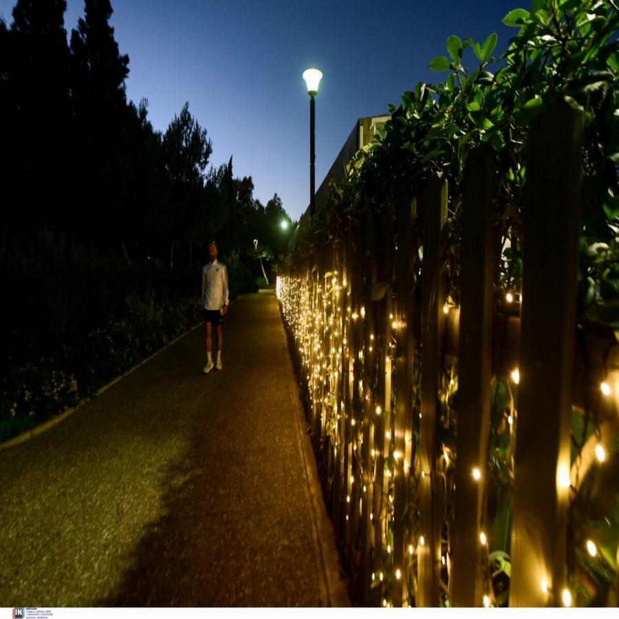 Πάρκο Φλοίσβος: Παραμυθένιες γιορτές με τον Αη Βασίλη – Χριστούγεννα 2021