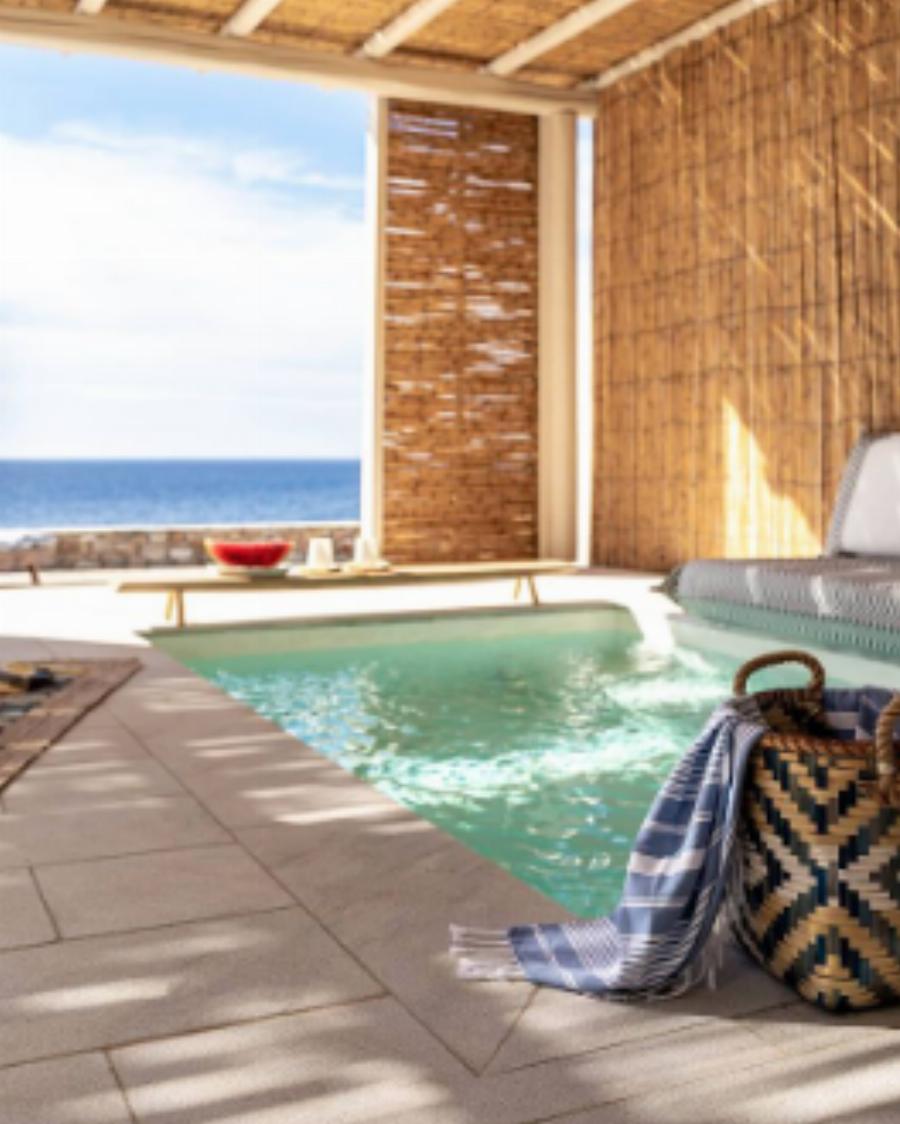 Σοφία Αλιμπέρτη: H ανακαίνιση του εγκαταλελειμμένου ξενοδοχείου στην Πάρο και η μεταμόρφωσή του σε επίγειο παράδεισο