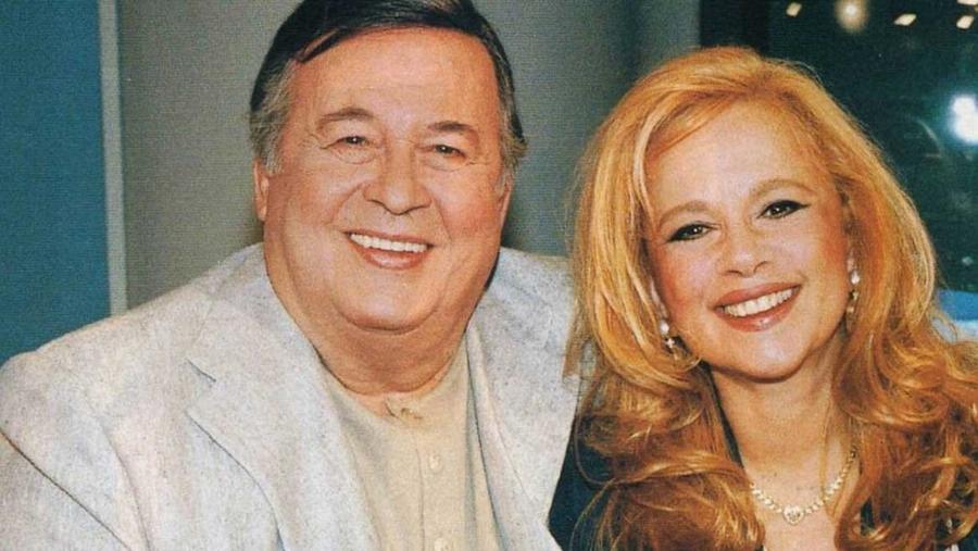 Δημήτρης Παπαμιχαήλ: Η γυναίκα που άφησε για τα μάτια της Βουγιουκλάκη, ο παράφορος έρωτας και το χαστούκι