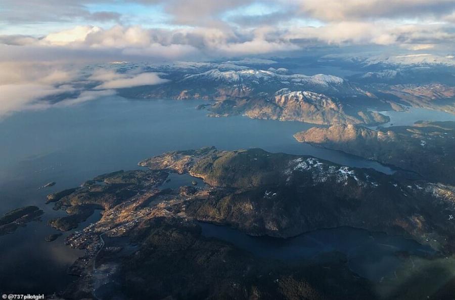 «Συνήθως με ρωτάνε αν είμαι αεροσυνοδός»: Μια 27χρονη στο πιλοτήριο του θηριώδους Jumbo 747