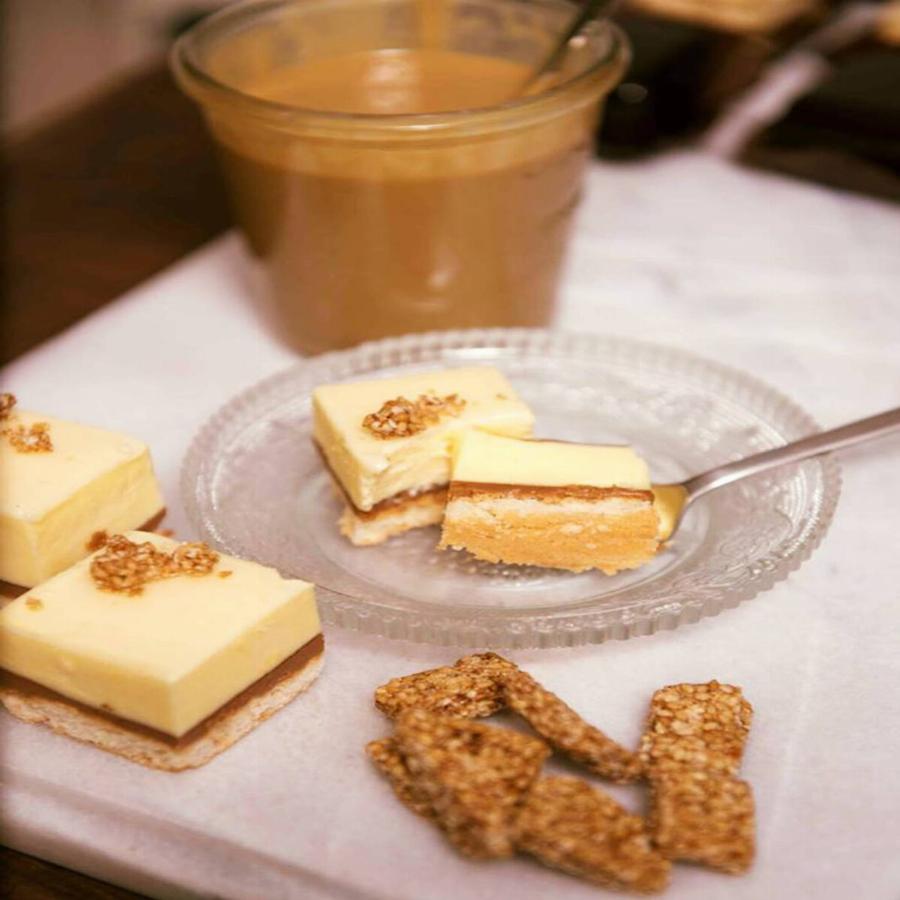 Ζαχαροπλαστείο «Φύσις»: Τρως όσα γλυκά θες και δεν νιώθεις καθόλου τύψεις