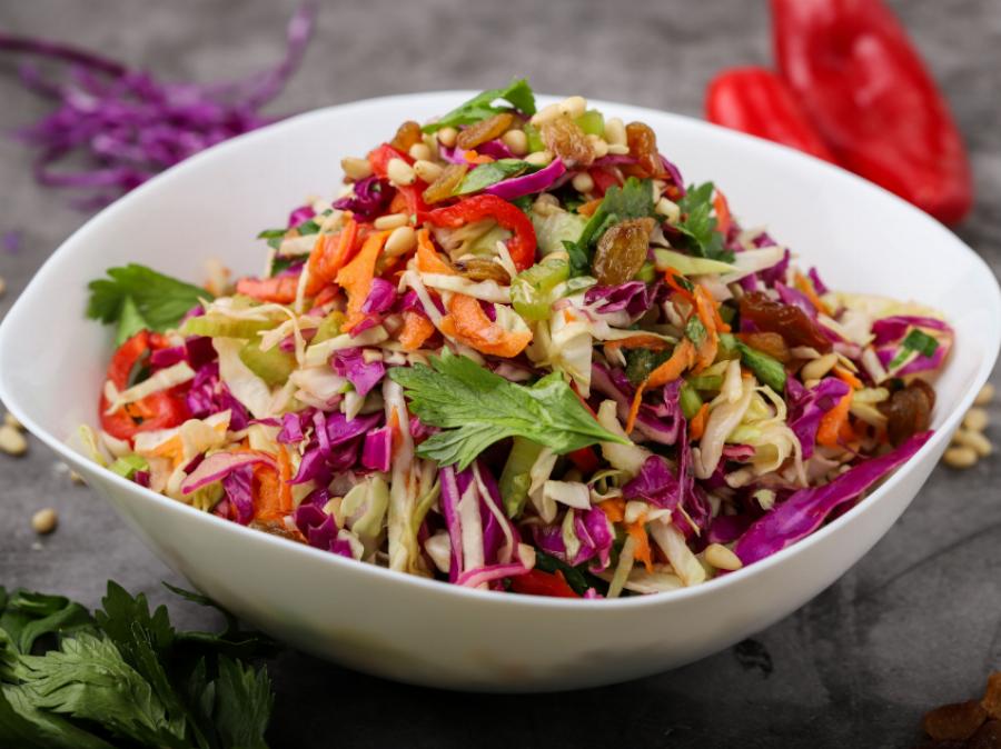 Πολίτικη σαλάτα: Αδυνατίζει, βοηθάει την καρδιά, ρίχνει το ζάχαρο και έχει αντικαρκινικές ιδιότητες