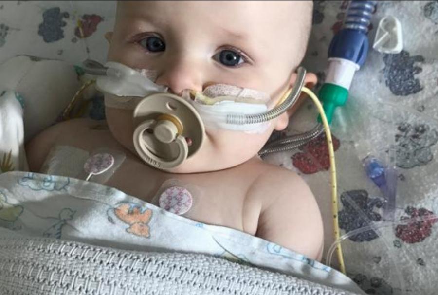 «Νομίσαμε ότι ήταν πόνος επειδή έβγαζε δοντάκια, αλλά είχε λευχαιμία»