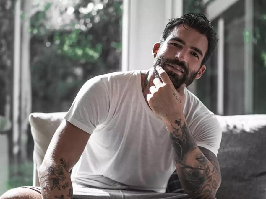 «Μπορεί να βαράτε έναν άνθρωπο αλλά δε ξέρετε από πίσω τι υπάρχει»: «Κατέρρευσε» on air o Δημήτρης Αλεξάνδρου