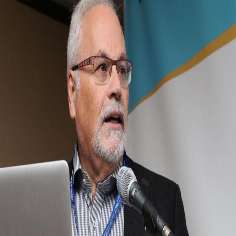 Γιώργος Παυλάκης: «Το τσουνάμι τώρα αρχίζει, η Όμικρον θα σαρώσει τους ανεμβολίαστους»