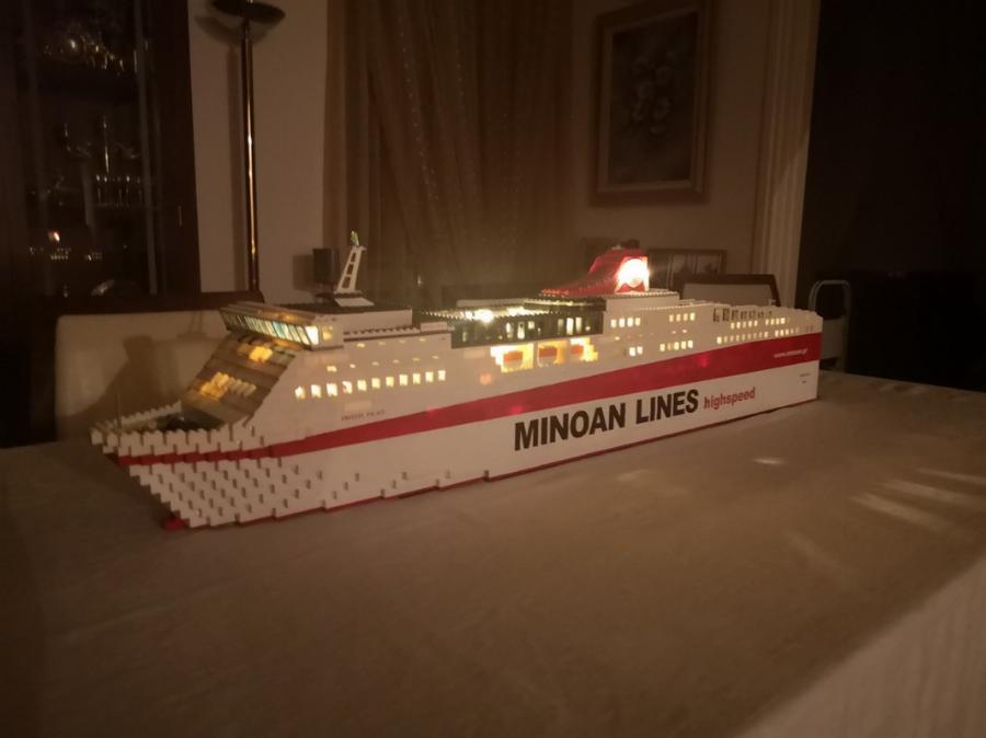 Μενέλαος Εμμανουήλ Τσιχαράπης: Ο 18χρονος Σερραίος που φτιάχνει καταπληκτικά πλοία από Lego