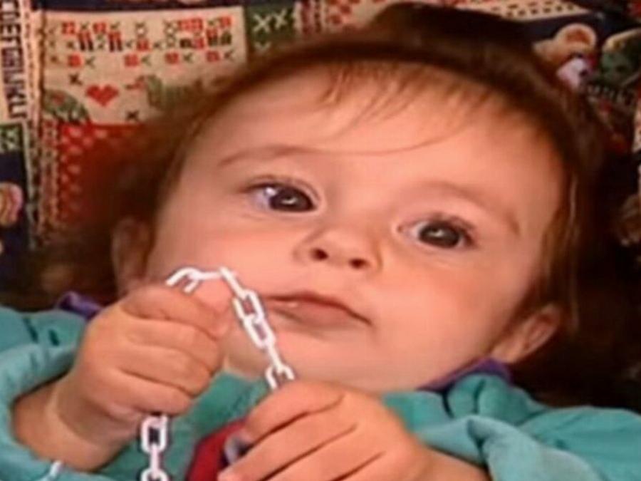 “Θέλω να γνωρίσω το Χάρη Ρώμα”: Το Χρυσάνθεμο μεγάλωσε, έγινε 22 ετών και είναι πλέον μια όμορφη και γοητευτική δεσποινίδα