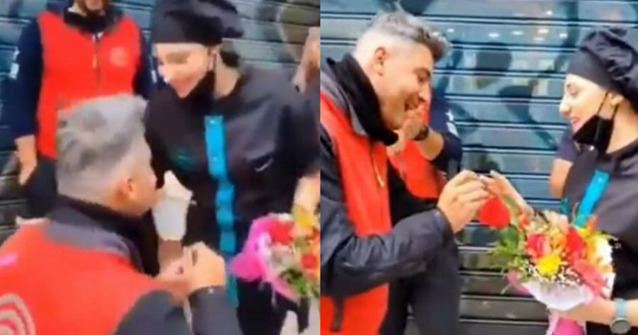 Διανομέας: Κάνει πρόταση γάμου στην αγαπημένη του έξω από το κατάστημα που δουλεύει