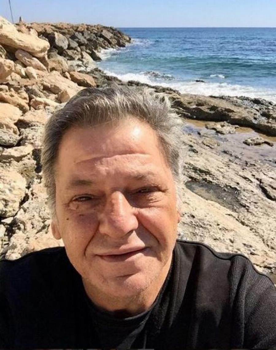 Γιώργος Παρτσαλάκης: Οι δύο γιοι του μεγάλωσαν, του μοιάζουν πολύ και πήραν την γοητεία του μπαμπά τους