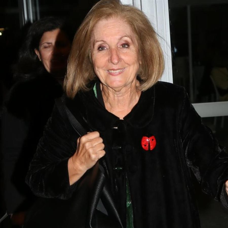 Κάρμεν Ρουγγέρη: Η ζωή σε μοναστήρι, η γνωριμία με τον σύζυγό της και ο ρόλος που της έχει μείνει αξέχαστος